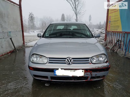 Volkswagen Golf 1999  выпуска Львов с двигателем 0 л дизель хэтчбек механика за 1600 долл. 