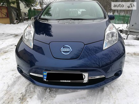 Nissan Leaf 2017  випуску Чернівці з двигуном 0 л  хэтчбек автомат за 20300 долл. 