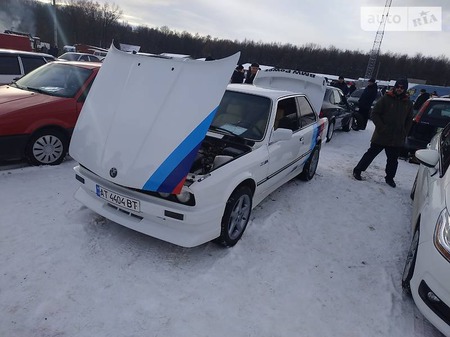 BMW 318 1988  випуску Івано-Франківськ з двигуном 1.8 л газ купе механіка за 2980 долл. 