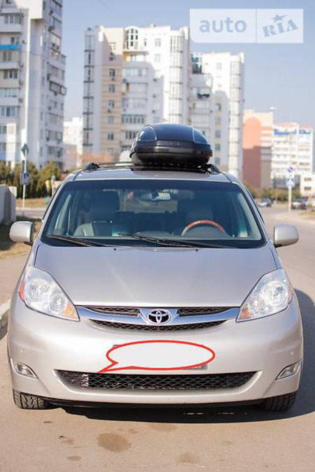 Toyota Sienna 2008  випуску Одеса з двигуном 3.5 л бензин мінівен автомат за 19500 долл. 