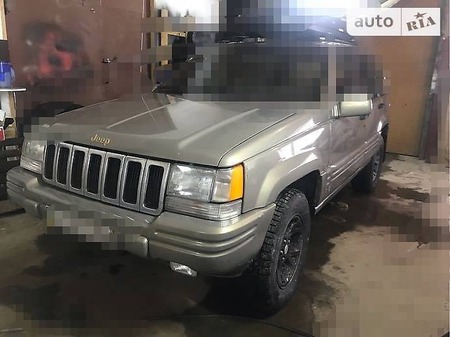Jeep Grand Cherokee 1995  випуску Донецьк з двигуном 5.2 л бензин позашляховик автомат за 4600 долл. 