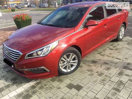 Hyundai Sonata 2015  випуску Хмельницький з двигуном 0 л бензин седан автомат за 14999 долл. 