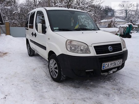 Fiat Doblo 2006  випуску Черкаси з двигуном 0 л дизель мінівен механіка за 5700 долл. 