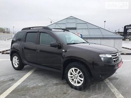 Renault Duster 2014  випуску Херсон з двигуном 0 л газ позашляховик механіка за 255000 грн. 