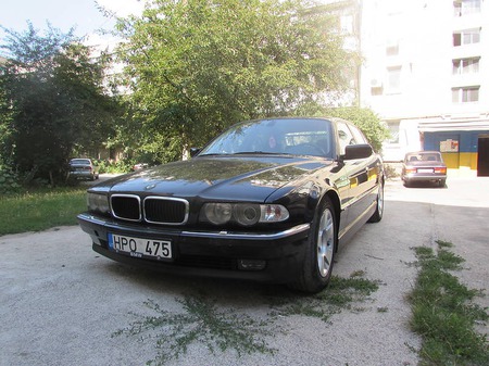 BMW 740 1999  випуску Кропивницький з двигуном 0 л дизель седан автомат за 3000 долл. 