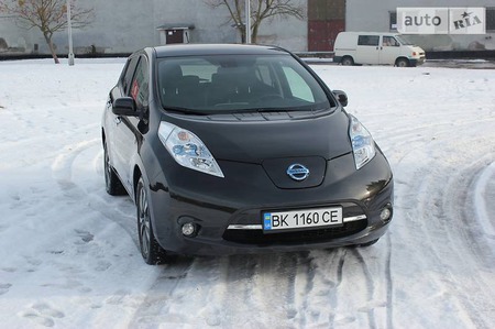 Nissan Leaf 2014  випуску Рівне з двигуном 0 л електро хэтчбек автомат за 13800 долл. 