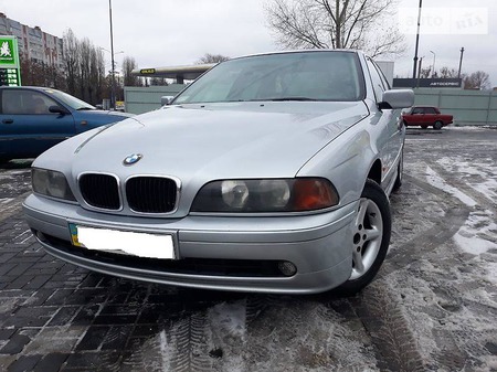 BMW 520 1999  випуску Чернігів з двигуном 2.5 л газ седан механіка за 5999 долл. 