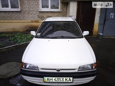 Mazda 323 1996  випуску Донецьк з двигуном 1.6 л газ седан механіка за 2500 долл. 