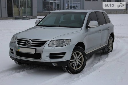 Volkswagen Touareg 2008  випуску Київ з двигуном 3 л дизель позашляховик автомат за 16800 долл. 