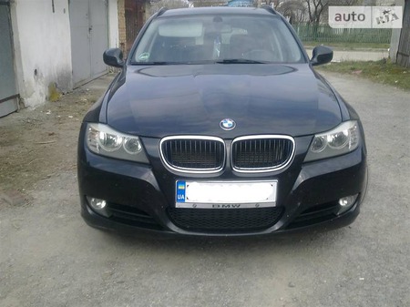 BMW 318 2010  випуску Тернопіль з двигуном 2 л дизель універсал механіка за 11300 долл. 