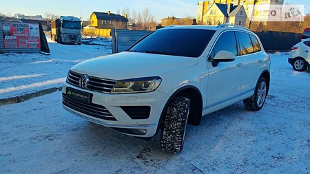 Volkswagen Touareg 2014  випуску Миколаїв з двигуном 3 л дизель позашляховик автомат за 35000 долл. 