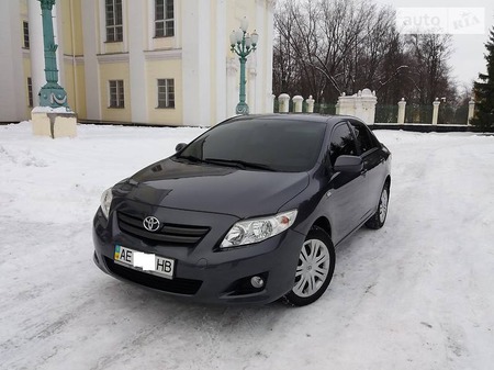 Toyota Corolla 2008  випуску Дніпро з двигуном 1.6 л газ седан механіка за 9250 долл. 