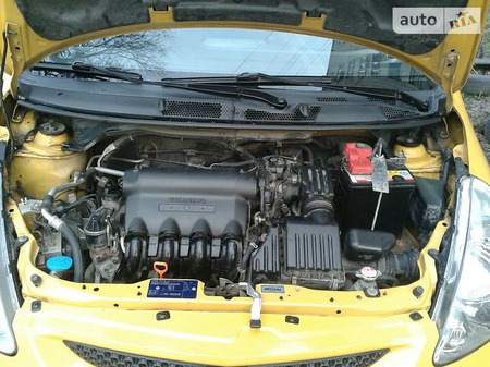 Honda Jazz 2005  випуску Суми з двигуном 1.4 л бензин хэтчбек автомат за 5800 долл. 