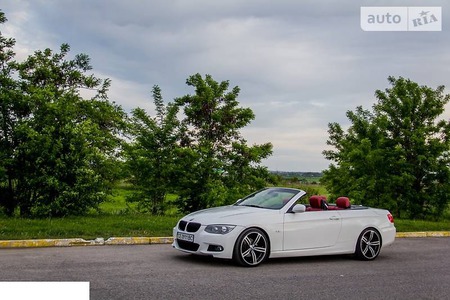BMW 330 2011  випуску Київ з двигуном 3 л бензин кабріолет автомат за 17300 долл. 