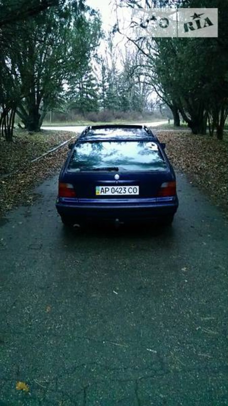 BMW 320 1996  випуску Запоріжжя з двигуном 2 л газ універсал механіка за 4999 долл. 