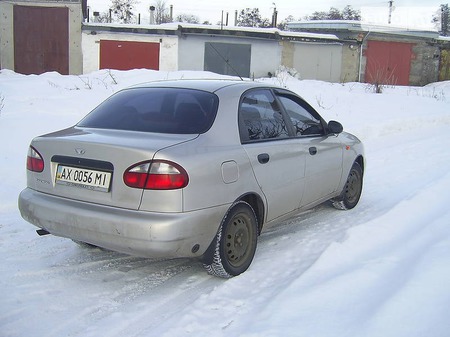 Daewoo Lanos 2004  выпуска Харьков с двигателем 0 л газ седан механика за 3200 долл. 