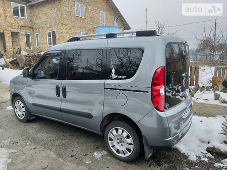 Fiat Doblo 2013  випуску Черкаси з двигуном 1.4 л бензин мінівен механіка за 12000 долл. 