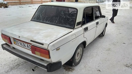 Lada 2105 1990  випуску Тернопіль з двигуном 0 л газ седан механіка за 1090 долл. 