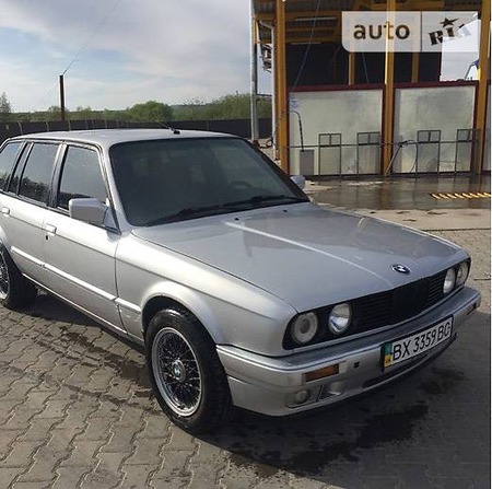 BMW 325 1992  випуску Хмельницький з двигуном 2.5 л газ універсал механіка за 4500 долл. 