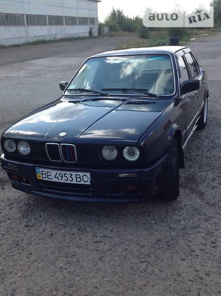 BMW 318 1985  випуску Миколаїв з двигуном 1.8 л газ седан механіка за 2500 долл. 