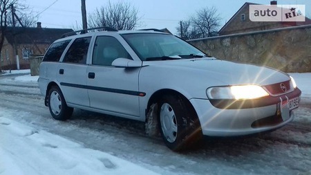 Opel Vectra 1998  выпуска Ровно с двигателем 1.6 л газ универсал механика за 3850 долл. 