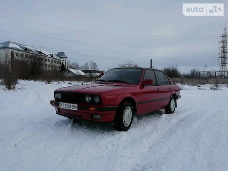 BMW 318 1986  випуску Івано-Франківськ з двигуном 1.8 л бензин седан механіка за 2999 долл. 