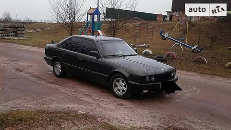 BMW 524 1988  випуску Донецьк з двигуном 2.4 л дизель седан механіка за 4000 долл. 