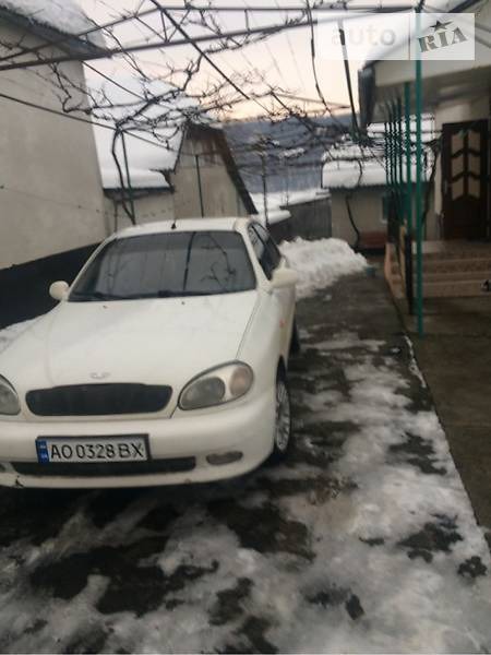 Daewoo Lanos 2003  випуску Ужгород з двигуном 1.3 л газ седан механіка за 2850 долл. 