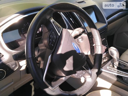 Ford Edge 2015  випуску Суми з двигуном 2 л бензин позашляховик автомат за 21900 долл. 