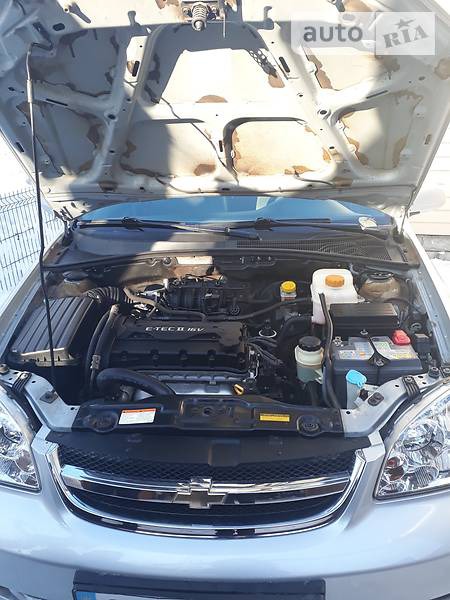 Chevrolet Lacetti 2012  випуску Харків з двигуном 1.6 л бензин седан механіка за 7700 долл. 