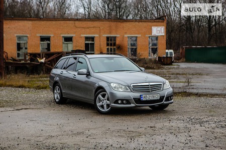 Mercedes-Benz C 250 2013  випуску Вінниця з двигуном 0 л дизель універсал механіка за 13300 долл. 