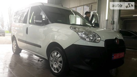 Fiat Doblo 2010  випуску Херсон з двигуном 1.4 л газ мінівен механіка за 7200 долл. 