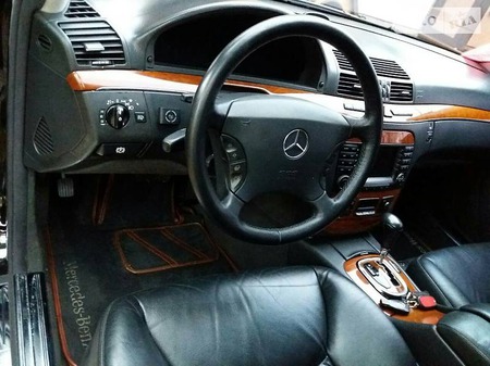 Mercedes-Benz S 350 2005  випуску Херсон з двигуном 3.7 л газ седан автомат за 13500 долл. 