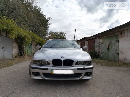 BMW 535 2001  випуску Дніпро з двигуном 3.5 л бензин седан автомат за 8000 долл. 