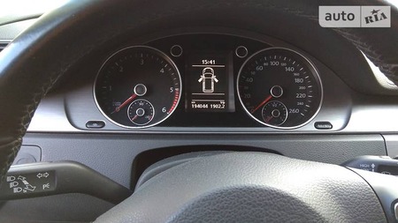Volkswagen Passat 2011  випуску Ужгород з двигуном 1.6 л дизель універсал механіка за 11500 долл. 