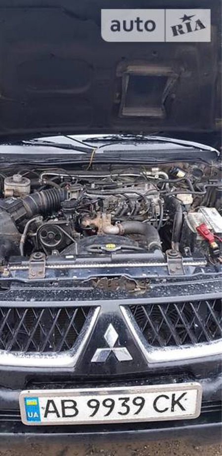 Mitsubishi Pajero Sport 2002  выпуска Винница с двигателем 3 л газ внедорожник автомат за 7550 долл. 