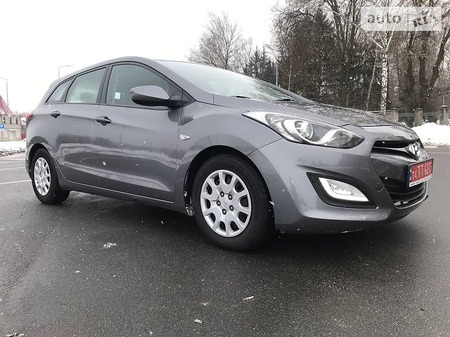 Hyundai i30 2014  випуску Вінниця з двигуном 0 л дизель універсал автомат за 12850 долл. 