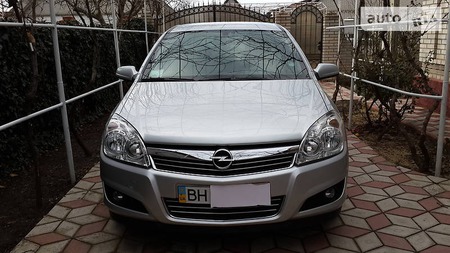 Opel Astra 2008  випуску Одеса з двигуном 1.6 л бензин седан механіка за 8500 долл. 