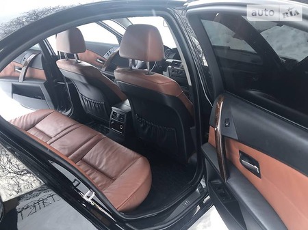 BMW 523 2005  випуску Чернігів з двигуном 2.5 л газ седан автомат за 10400 долл. 