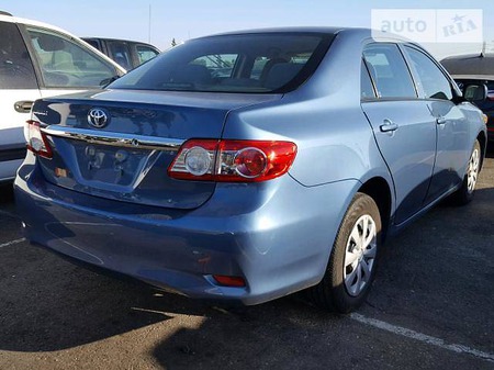 Toyota Corolla 2013  випуску Харків з двигуном 1.8 л бензин седан автомат за 2300 долл. 