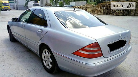 Mercedes-Benz S 220 2001  випуску Київ з двигуном 0 л бензин седан автомат за 2500 долл. 