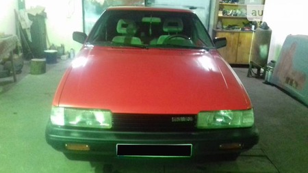 Mazda 626 1987  випуску Луганськ з двигуном 2 л газ купе механіка за 1800 долл. 