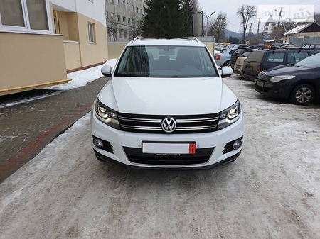 Volkswagen Tiguan 2014  выпуска Киев с двигателем 0 л  внедорожник  за 25300 долл. 