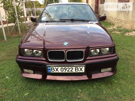 BMW 318 1994  випуску Хмельницький з двигуном 1.8 л газ седан автомат за 5200 долл. 