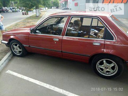 Opel Commodore 1980  випуску Одеса з двигуном 2.5 л газ седан механіка за 1100 долл. 
