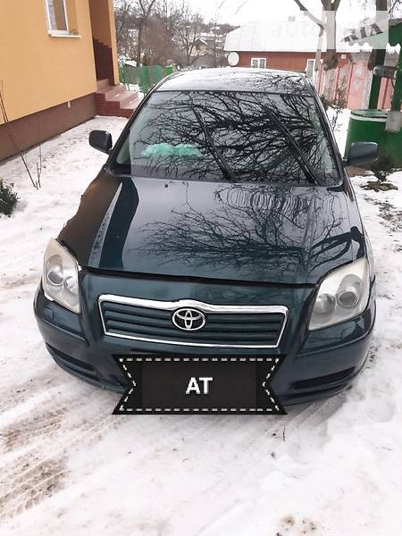 Toyota Avensis 2003  випуску Івано-Франківськ з двигуном 1.8 л газ седан механіка за 6150 долл. 