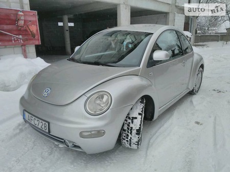 Volkswagen Beetle 2000  випуску Київ з двигуном 2 л бензин купе механіка за 5400 долл. 