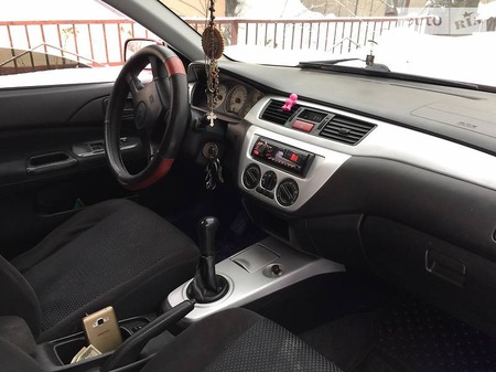 Mitsubishi Lancer 2005  выпуска Ужгород с двигателем 0 л бензин седан механика за 6400 долл. 
