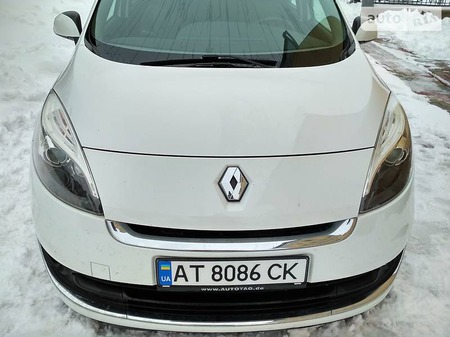 Renault Scenic 2013  выпуска Ивано-Франковск с двигателем 0 л дизель универсал механика за 8200 долл. 