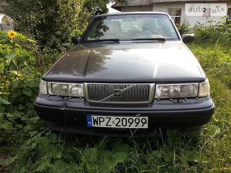 Volvo S90 1997  випуску Львів з двигуном 0 л газ седан  за 999 долл. 